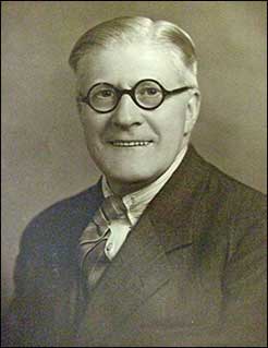 Charlie Robinson