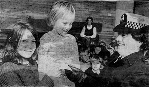 Photo - Denfield pupils say Thank you