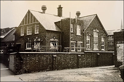 c1936