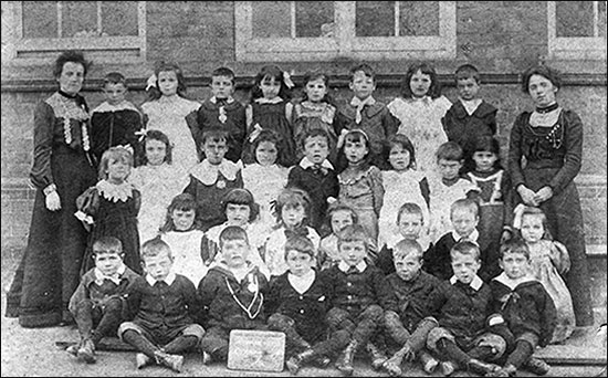 c1902