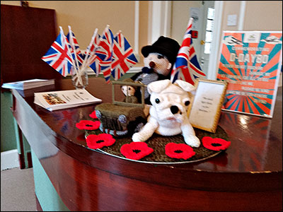 Churchill & bulldog