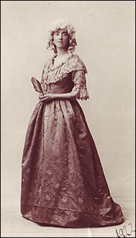 1922