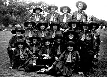 1923
