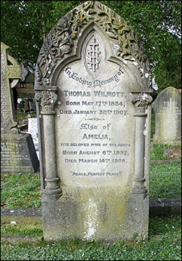 gravestone C17