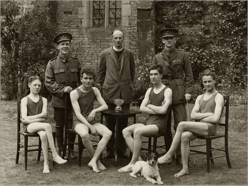 HF Swimming Team 1917