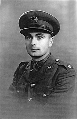 Lt Geary